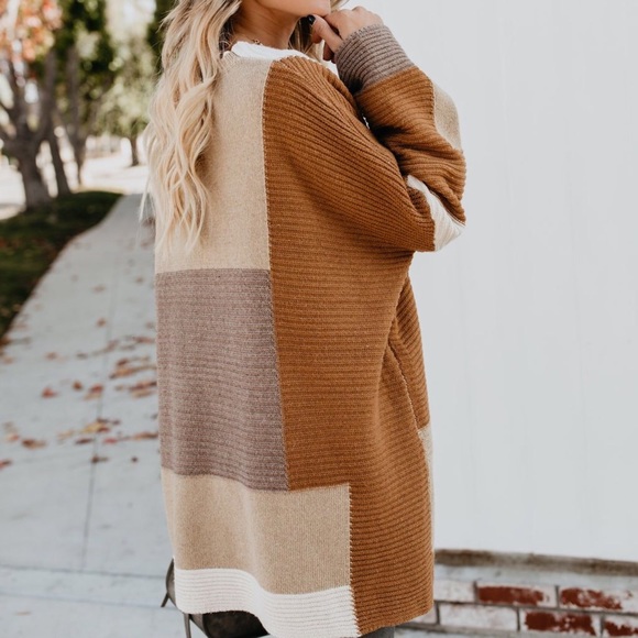 Creamy Colorblock Cardigan - Picture 6 of 8